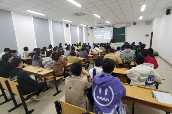 金年会诚信至上科技集团在南京理工大学网络空间安全学院举办职业生涯规划讲座